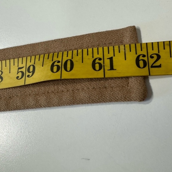 Pendleton Virgin Wool Coat: Classic Camel Outerwear for Timeless Style - Picture 13 of 16